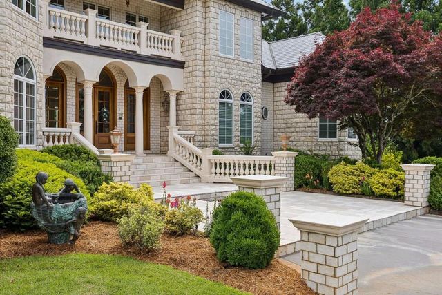 140 Carnoustie Way, Fayetteville, GA 30215