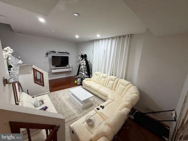 2248 FAUNCE ST, Philadelphia, PA 19152