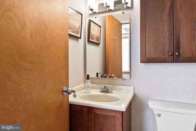 3 WASHINGTON CIR NW #206, Washington, DC 20037