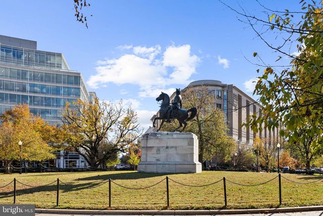 3 WASHINGTON CIR NW #206, Washington, DC 20037