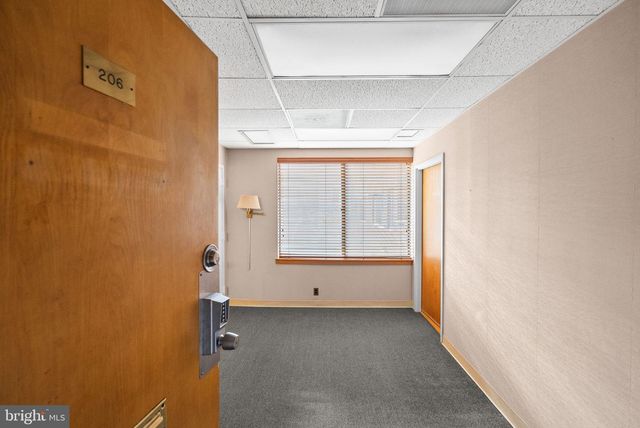 3 WASHINGTON CIR NW #206, Washington, DC 20037