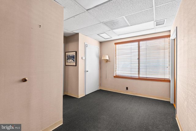 3 WASHINGTON CIR NW #206, Washington, DC 20037