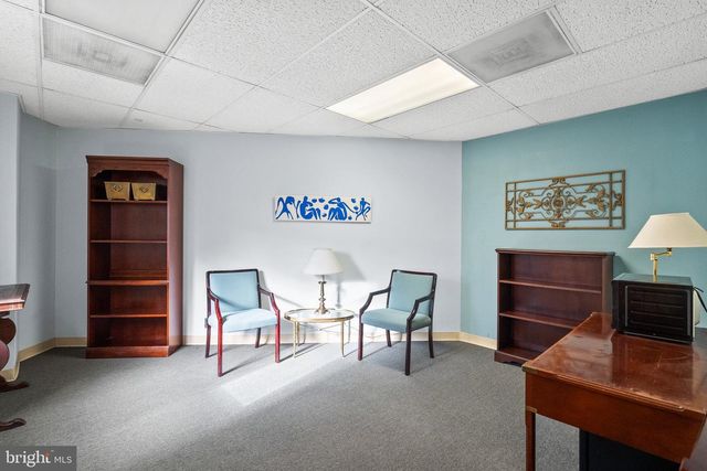 3 WASHINGTON CIR NW #206, Washington, DC 20037