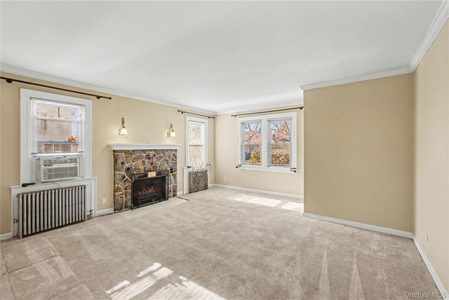 12 King Street, Freeport, NY 11520