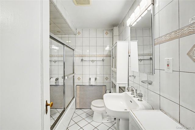 12 King Street, Freeport, NY 11520