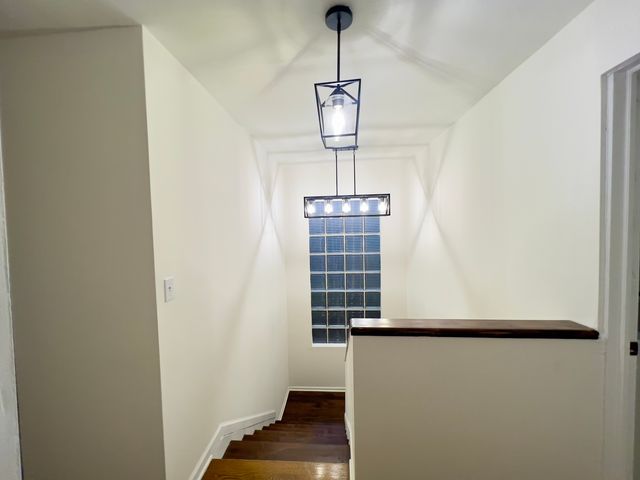 7421 W 64th Street, Summit, IL 60501