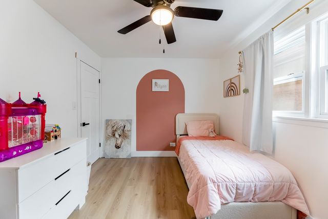 5105 S Mobile Avenue, Chicago, IL 60638