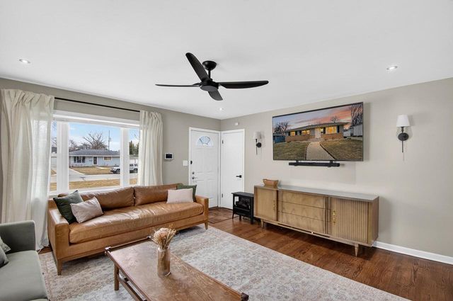 3138 Barbara DRIVE, Racine, WI 53404