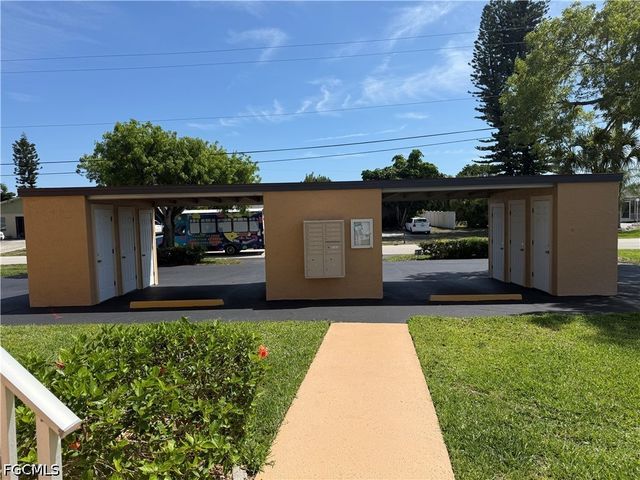 4539 SE 6th PL 2C, Cape Coral, FL 33904