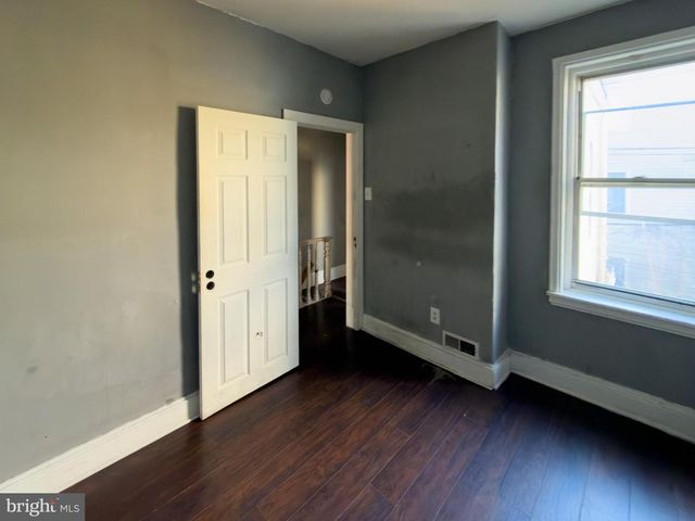 1638 W VICTORIA ST, Philadelphia, PA 19140