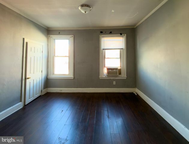 1638 W VICTORIA ST, Philadelphia, PA 19140