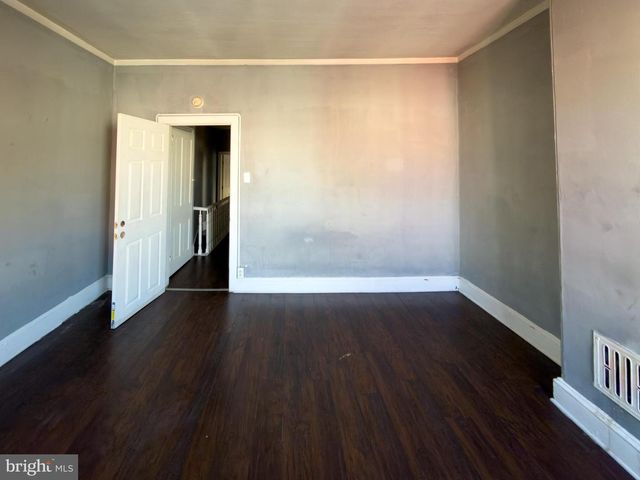 1638 W VICTORIA ST, Philadelphia, PA 19140