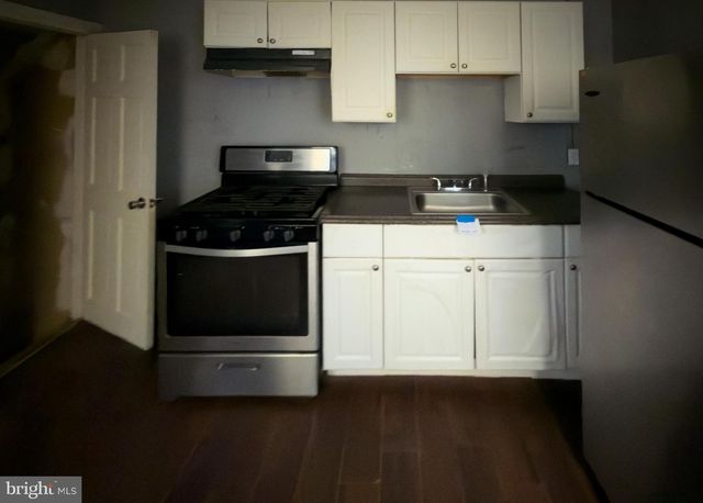 1638 W VICTORIA ST, Philadelphia, PA 19140