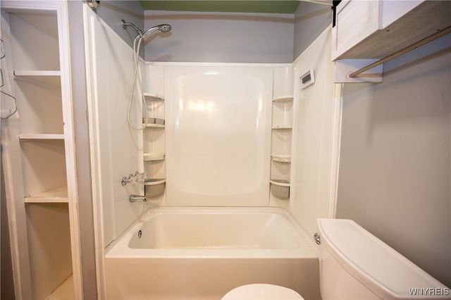 15 North Ocelot Street, Dunkirk, NY 14048