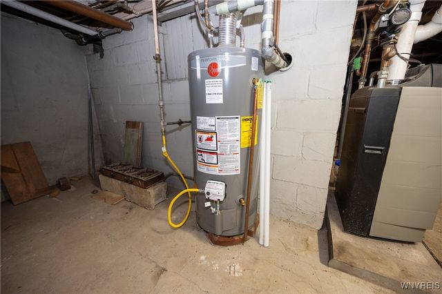 15 North Ocelot Street, Dunkirk, NY 14048