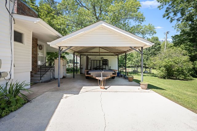 216 ANDERSON DRIVE, Tullahoma, TN 37388