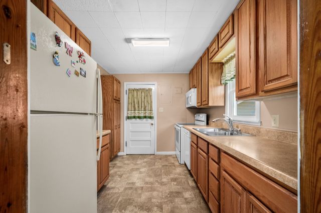 216 ANDERSON DRIVE, Tullahoma, TN 37388