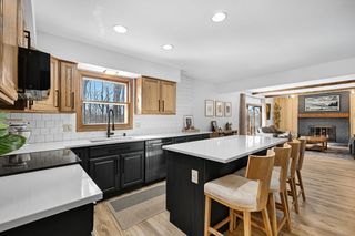 S57W22661 Woodside COURT, Waukesha, WI 53189