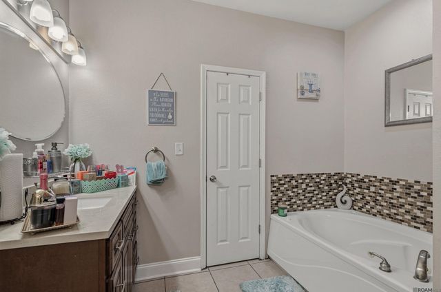 18128 Judith Dr, Zachary, LA 70791