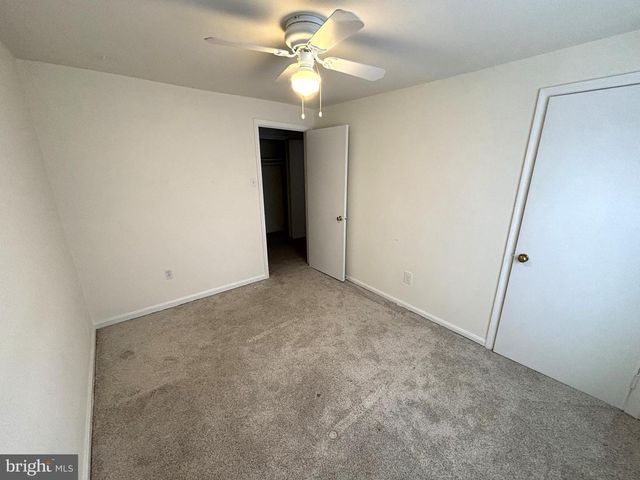 8104 OAKLAKE CT, Alexandria, VA 22309