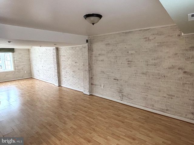 8104 OAKLAKE CT, Alexandria, VA 22309