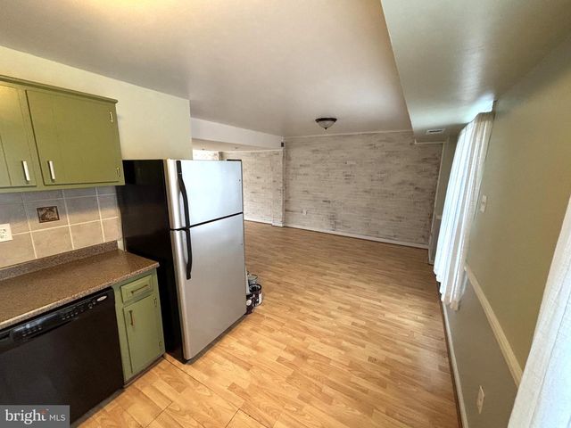 8104 OAKLAKE CT, Alexandria, VA 22309