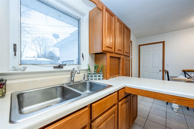 966 Wedgewood Road, Saint Joseph, MI 49085