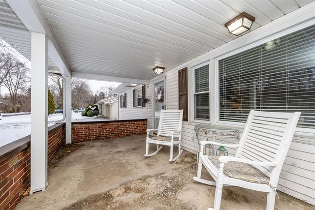 966 Wedgewood Road, Saint Joseph, MI 49085