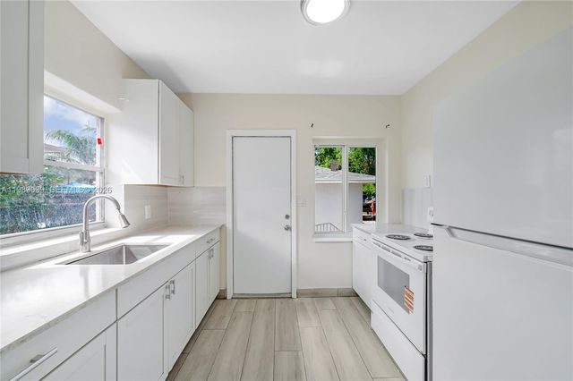 2025 Fillmore St 1-2, Hollywood, FL 33020