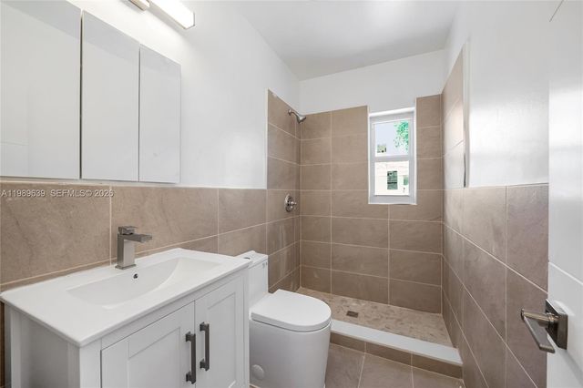 2025 Fillmore St 1-2, Hollywood, FL 33020