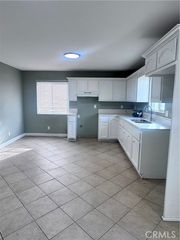 148 W 61 Street, Los Angeles, CA 90003