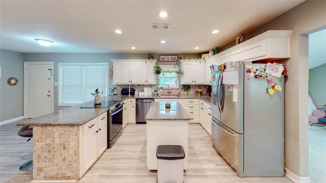 751 County Road 703, West Columbia, TX 77486