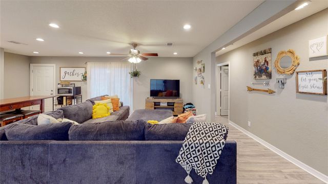 751 County Road 703, West Columbia, TX 77486