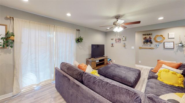 751 County Road 703, West Columbia, TX 77486