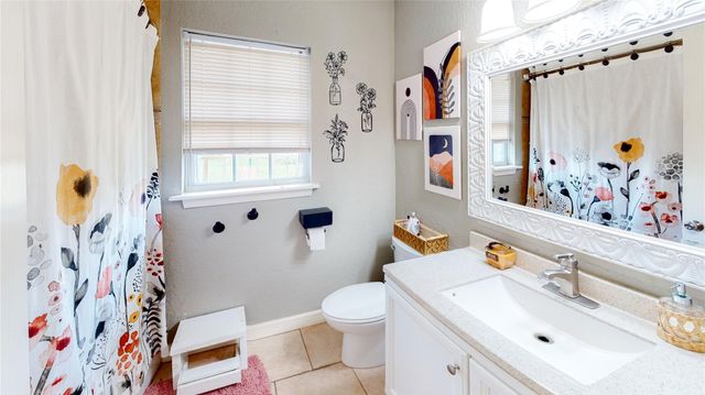 751 County Road 703, West Columbia, TX 77486
