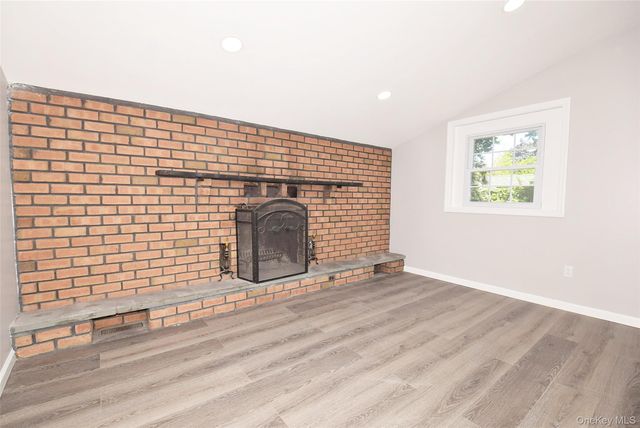 235 E 1st Street, Deer Park, NY 11729