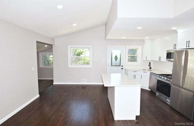 235 E 1st Street, Deer Park, NY 11729