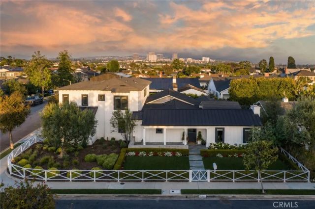 1230 Essex Lane, Newport Beach, CA 92660