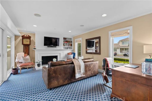 1230 Essex Lane, Newport Beach, CA 92660