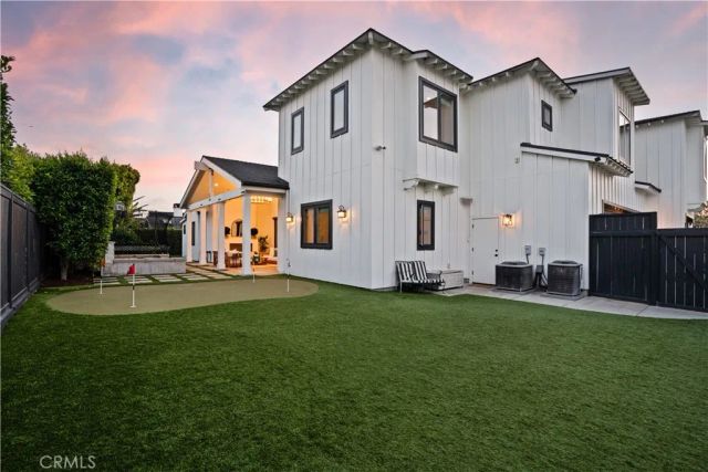1230 Essex Lane, Newport Beach, CA 92660