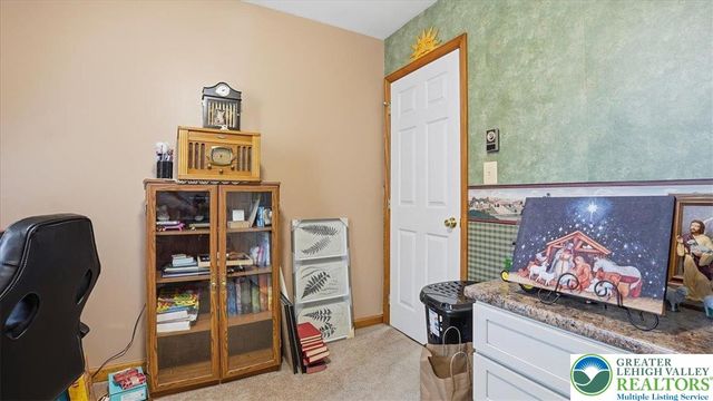 91 Birchwood Drive, Upper Nazareth Twp, PA 18064