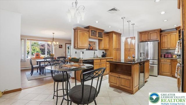 91 Birchwood Drive, Upper Nazareth Twp, PA 18064