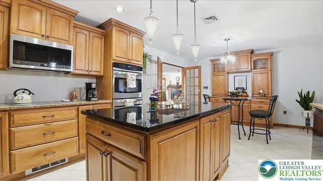 91 Birchwood Drive, Upper Nazareth Twp, PA 18064