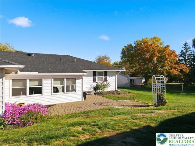 91 Birchwood Drive, Upper Nazareth Twp, PA 18064