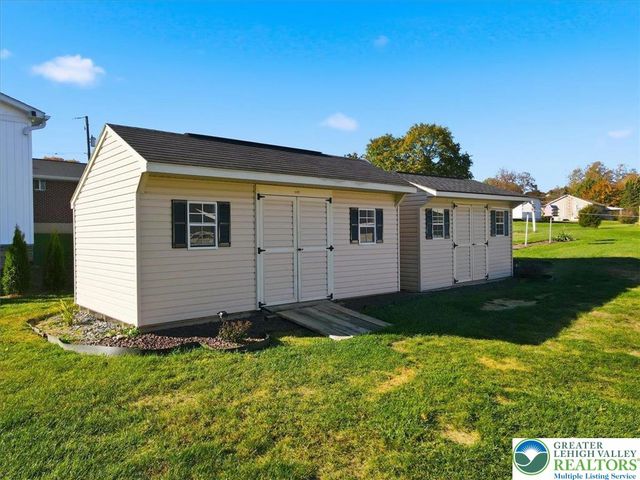 91 Birchwood Drive, Upper Nazareth Twp, PA 18064