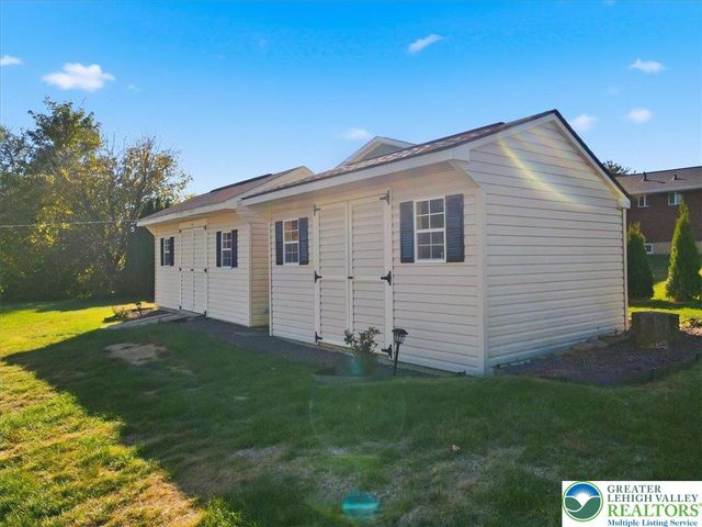 91 Birchwood Drive, Upper Nazareth Twp, PA 18064