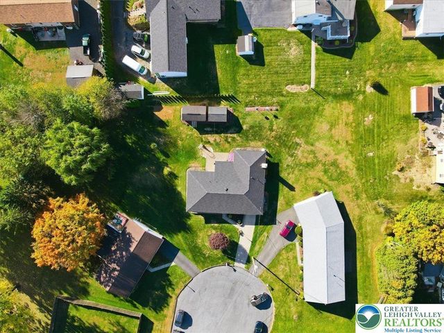 91 Birchwood Drive, Upper Nazareth Twp, PA 18064