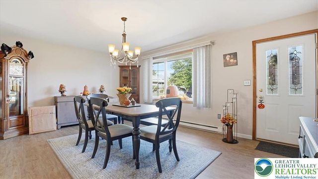 91 Birchwood Drive, Upper Nazareth Twp, PA 18064