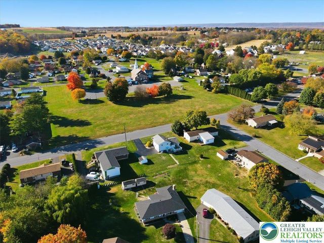 91 Birchwood Drive, Upper Nazareth Twp, PA 18064