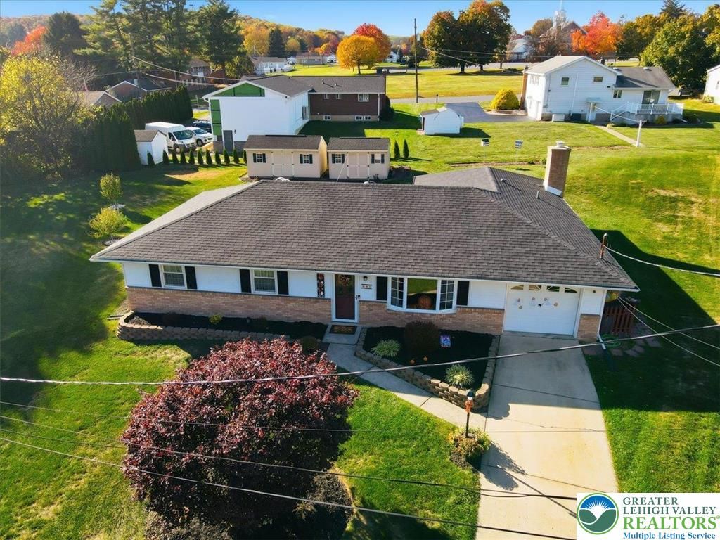 91 Birchwood Drive, Upper Nazareth Twp, PA 18064